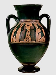 Götter und Heroen gehören zu den bevorzugten Bildthemen attischer Vasenmaler des 6. Jhs. v. Chr. Auf dem Bildfeld der schwarzfigurigen Amphora, einem Vorratsgefäß für Wein oder Öl, ist die Ankunft des Weingottes Dionysos in Athen wiedergegeben: Inmitten einer Gruppe von Männern erscheint würdevoll der Gott, bärtig, efeubekränzt, den Kantharos - sein rituelles Trinkgefäß - in der Rechten, eine Weinrebe in der Linken haltend; ihm gegenüber hat der Athener Ikarios, den der Gott die Kunst des Weinbaues lehrte, die Hand zum Gruß erhoben. - Der attische Keramiker erhielt seinen Namen aufgrund des "manieristischen" Malstils, bei dem eine naturnahe Darstellung der Figurenwelt dem ornamentalen Gesamteindruck geopfert wurde: Er ist unter der Bezeichnung "Affektierter Maler" bekannt. 